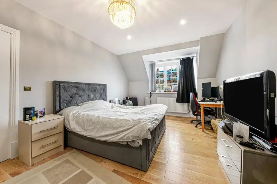 Flat Clifton Court in City of Westminster