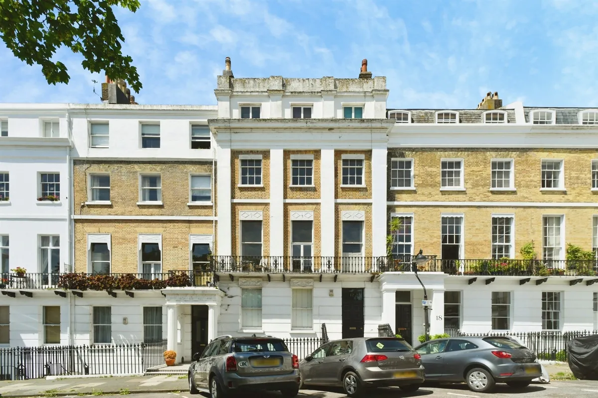 Flat Sussex Square in Brighton