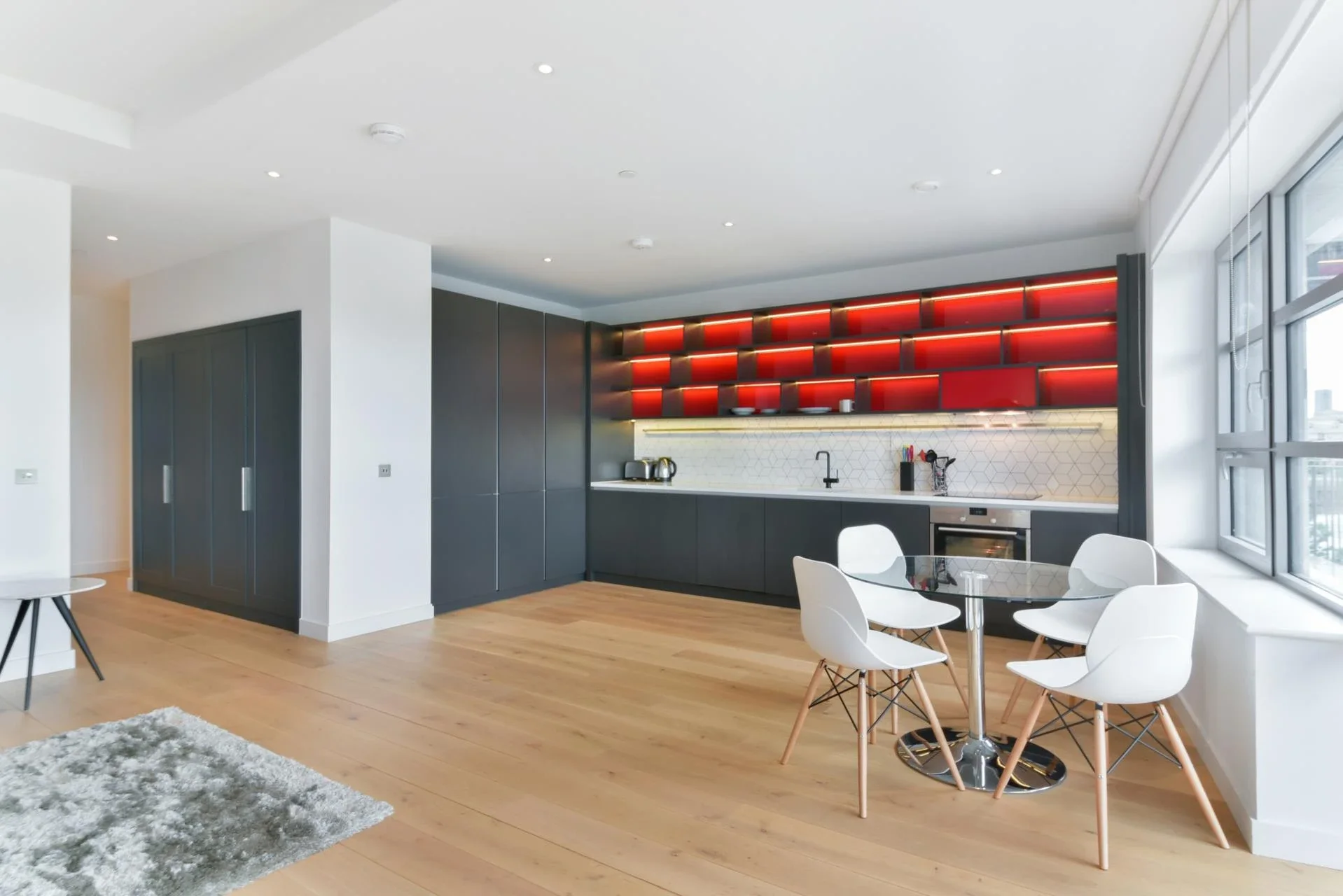 Flat Hope Street in Greater London