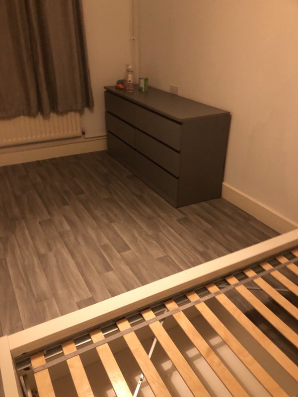 Room Thrush Street in Greater London