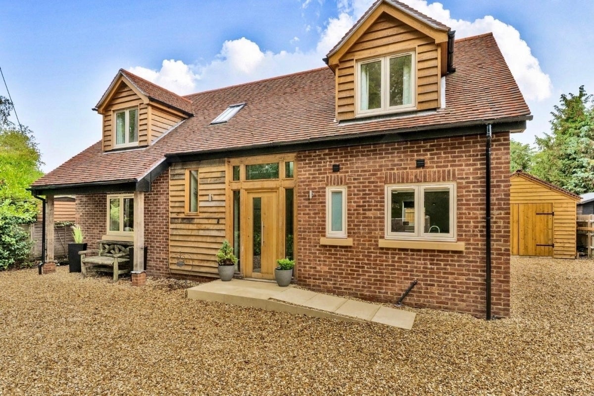 House Soke Road in Basingstoke and Deane