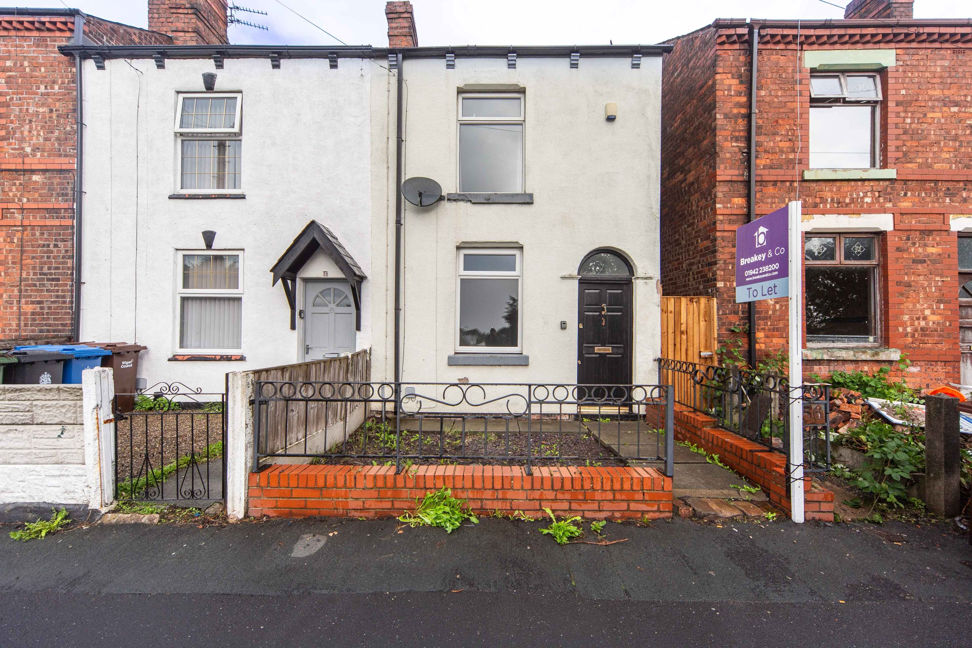 House Victoria Road in Wigan