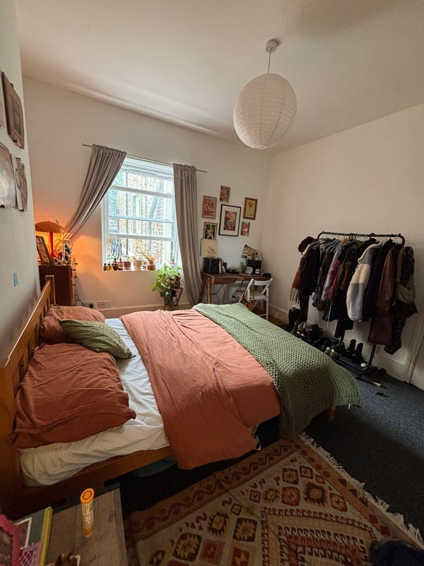 Room Eade Road in Greater London
