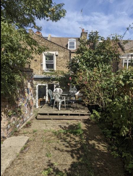 Room Eade Road in Greater London