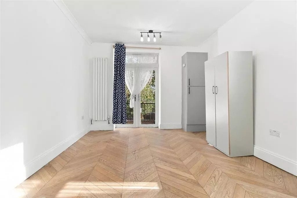 Flat High Road Leyton in Greater London