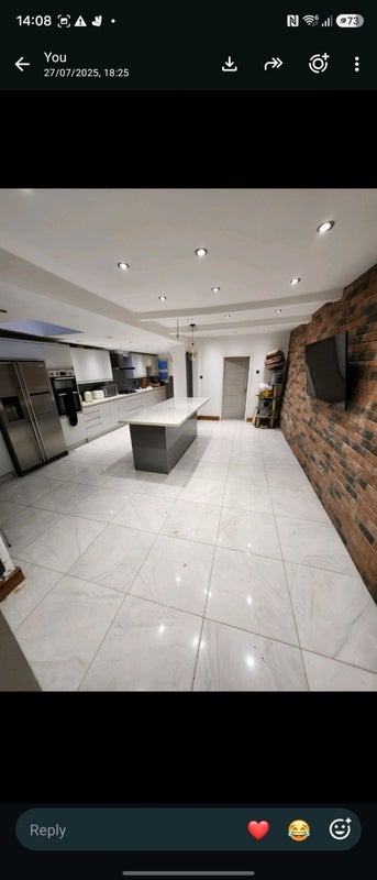 Room Salisbury Road in Greater London