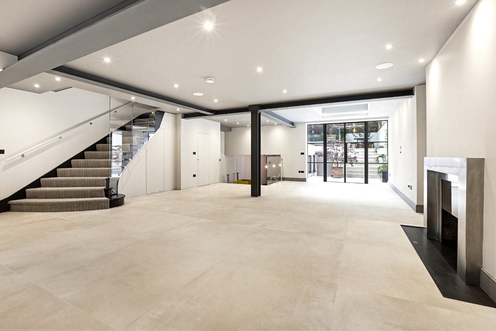 House Pembroke Gardens in Greater London