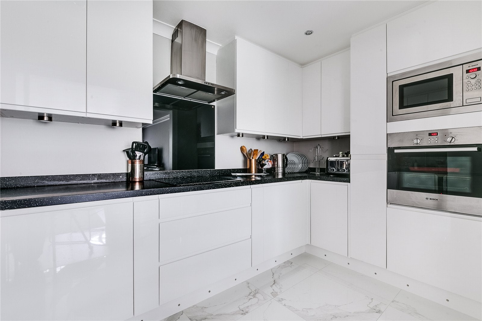 Flat Oriel Drive in Greater London