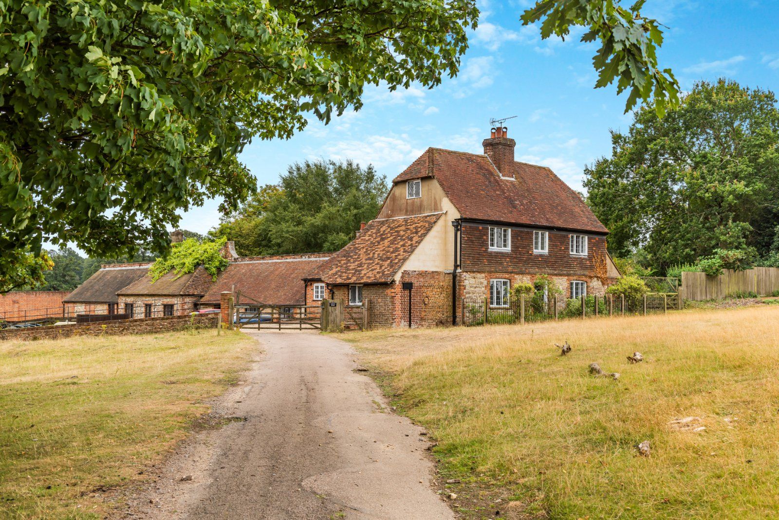 House Broad Walk SU27 in Sevenoaks