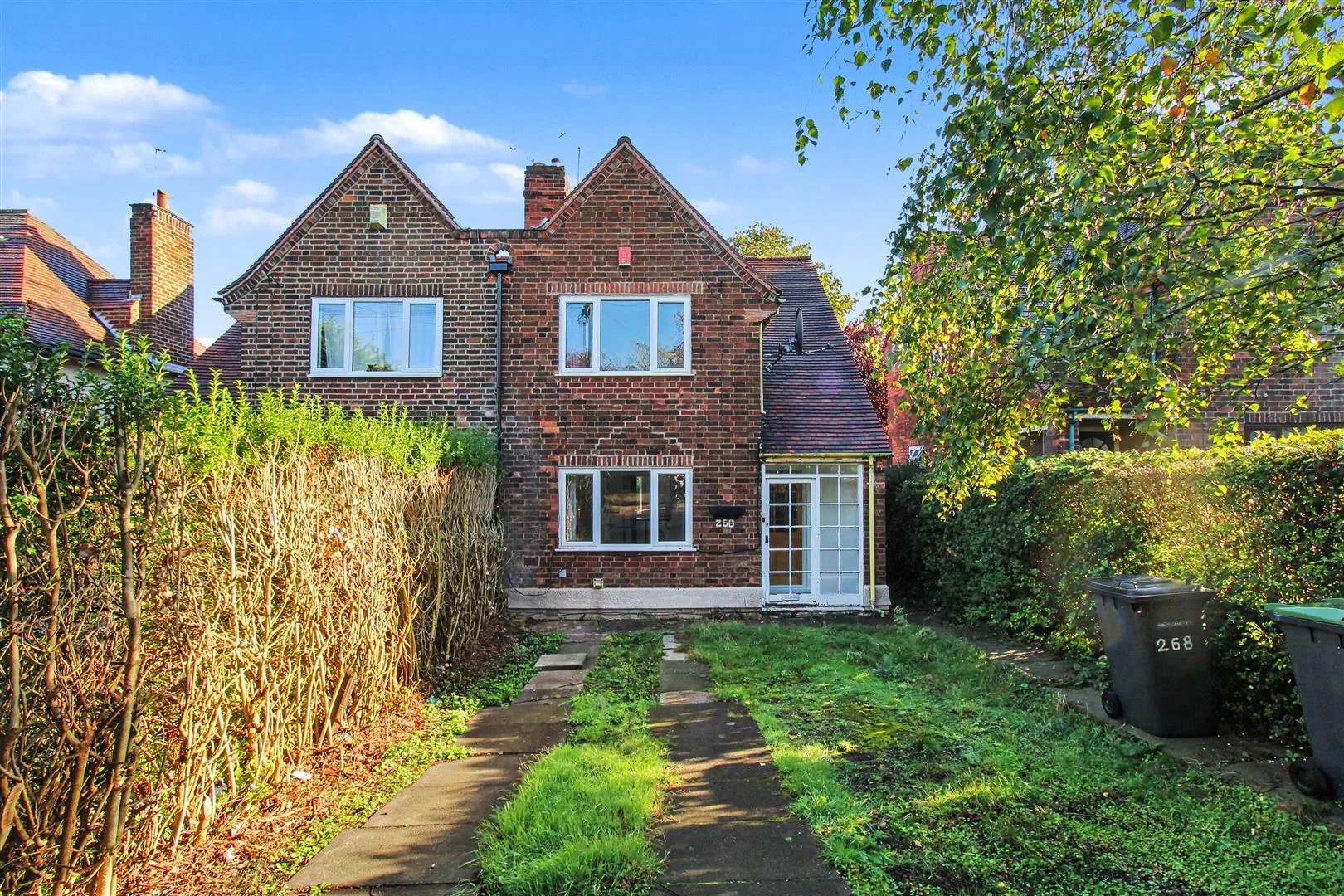 House Wollaton Road in Nottingham