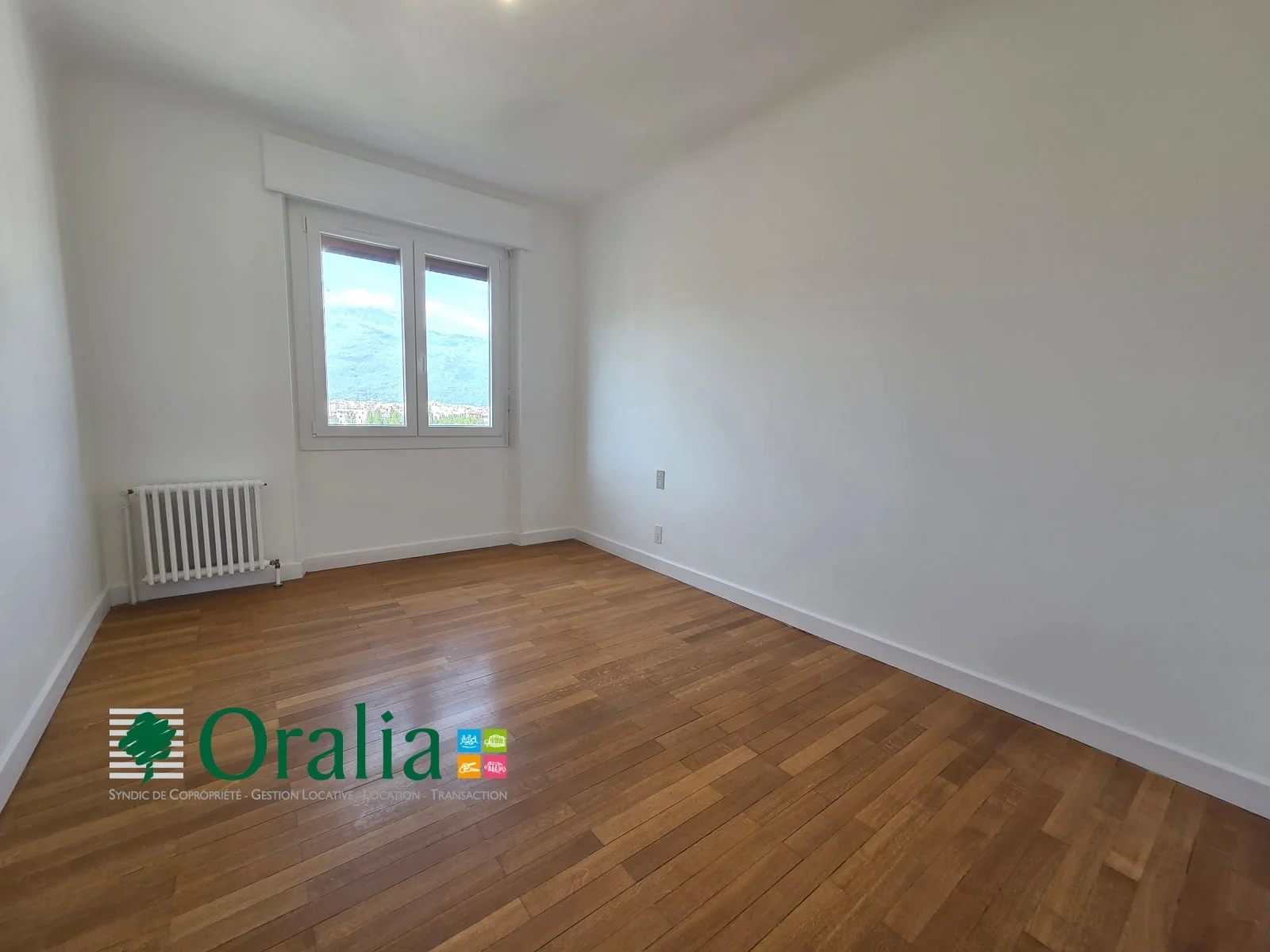 Flat Place Paul Mistral in Grenoble