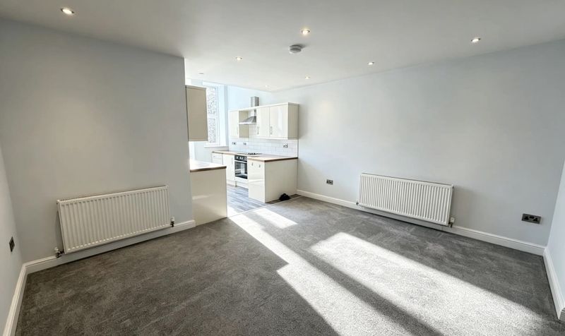 Flat Lower York Street in Wombwell