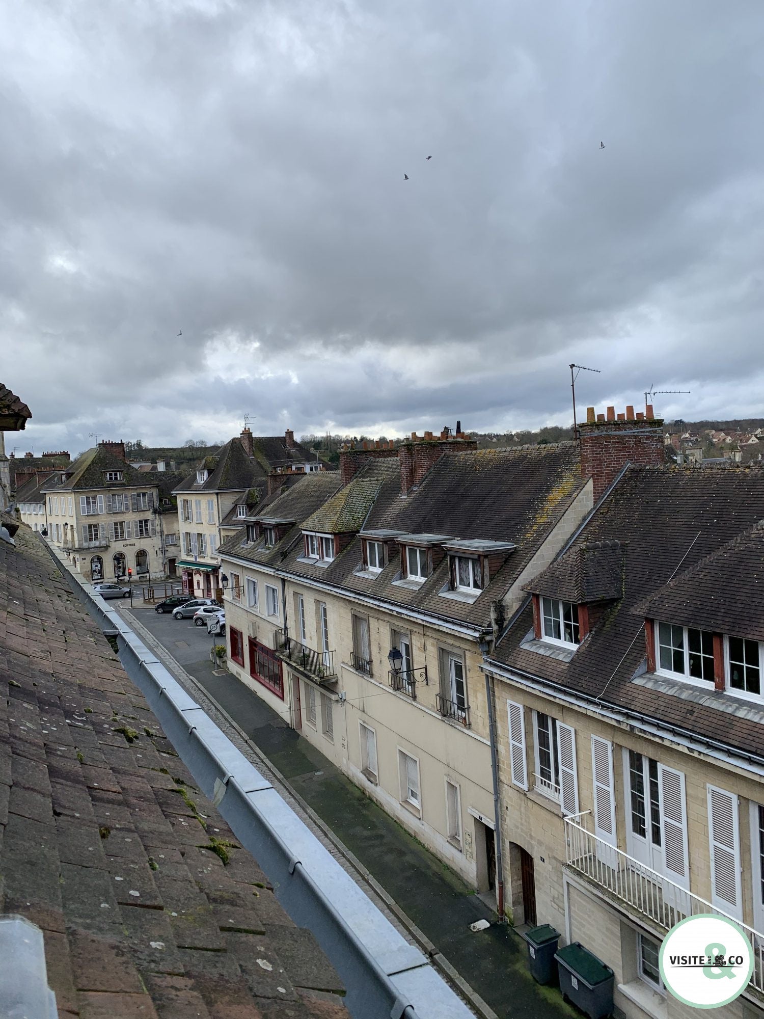 Flat Place du Docteur Cailloué in Falaise