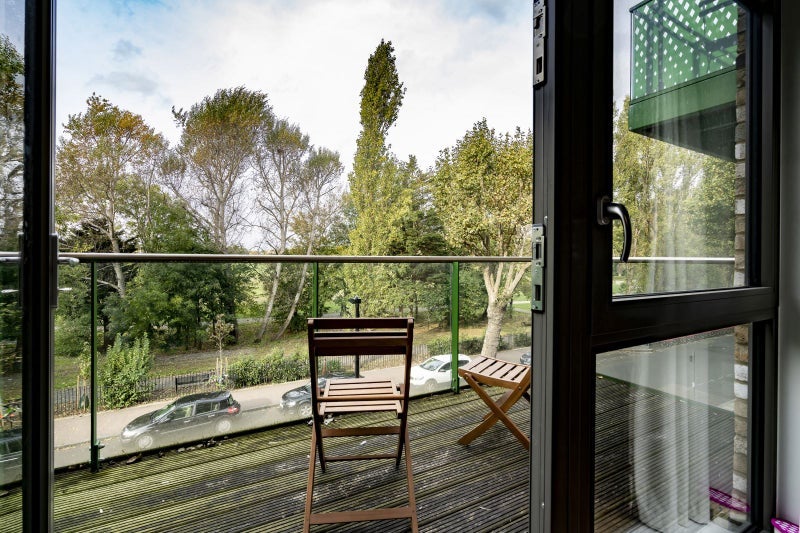 Room Stebondale Street in Greater London