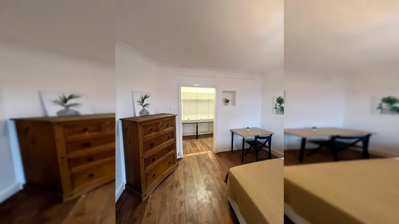 Room Helena Road in Greater London
