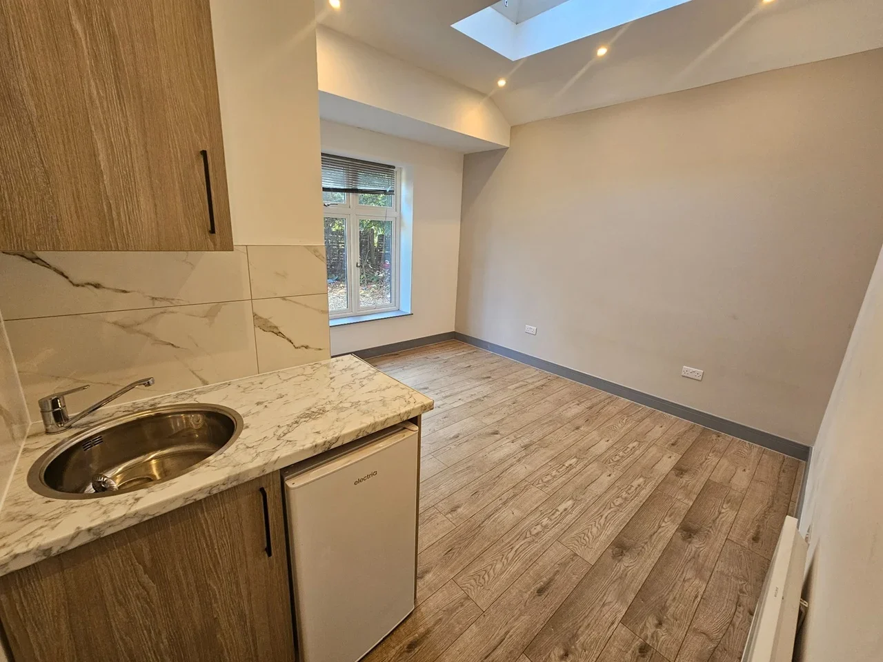 Flat Corkran Road in Greater London