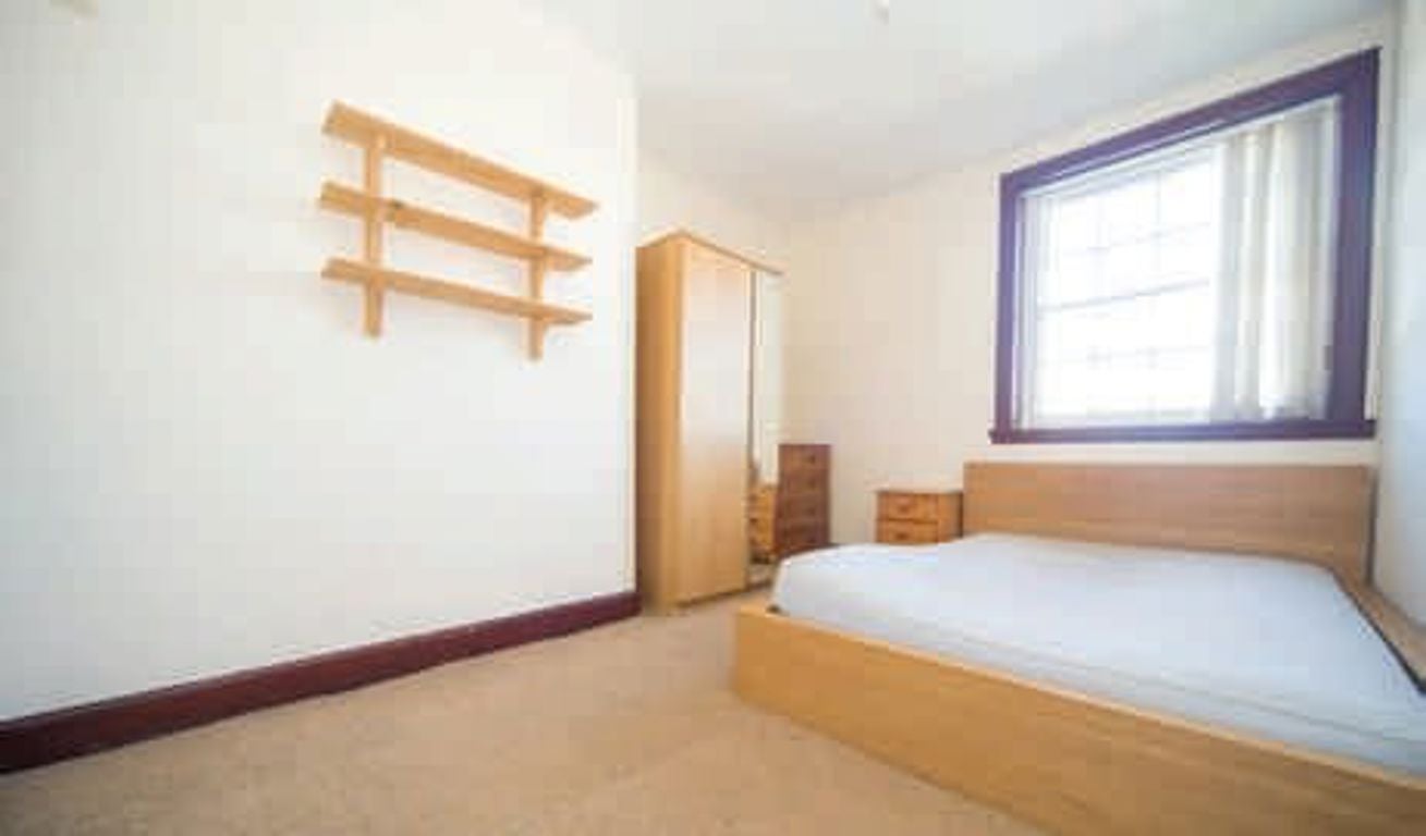 Flat Old Broughton in City of Edinburgh