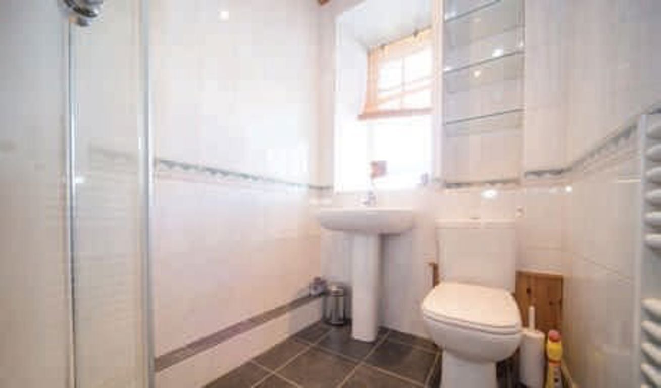 Flat Old Broughton in City of Edinburgh