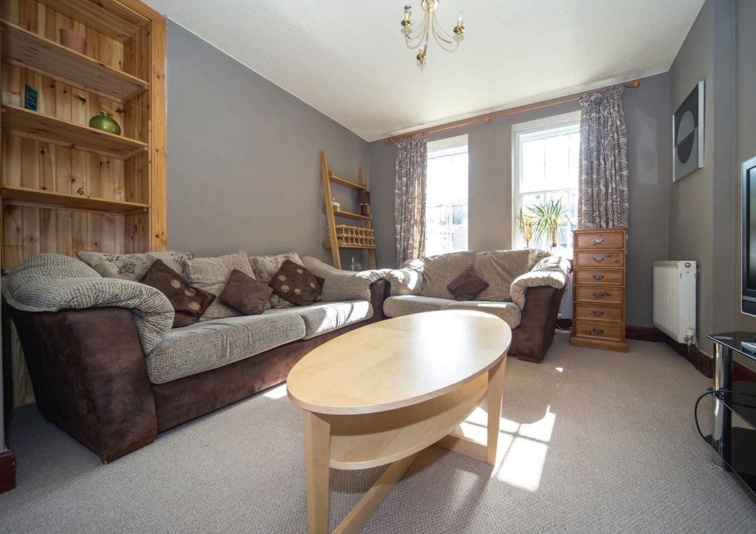 Flat Old Broughton in City of Edinburgh