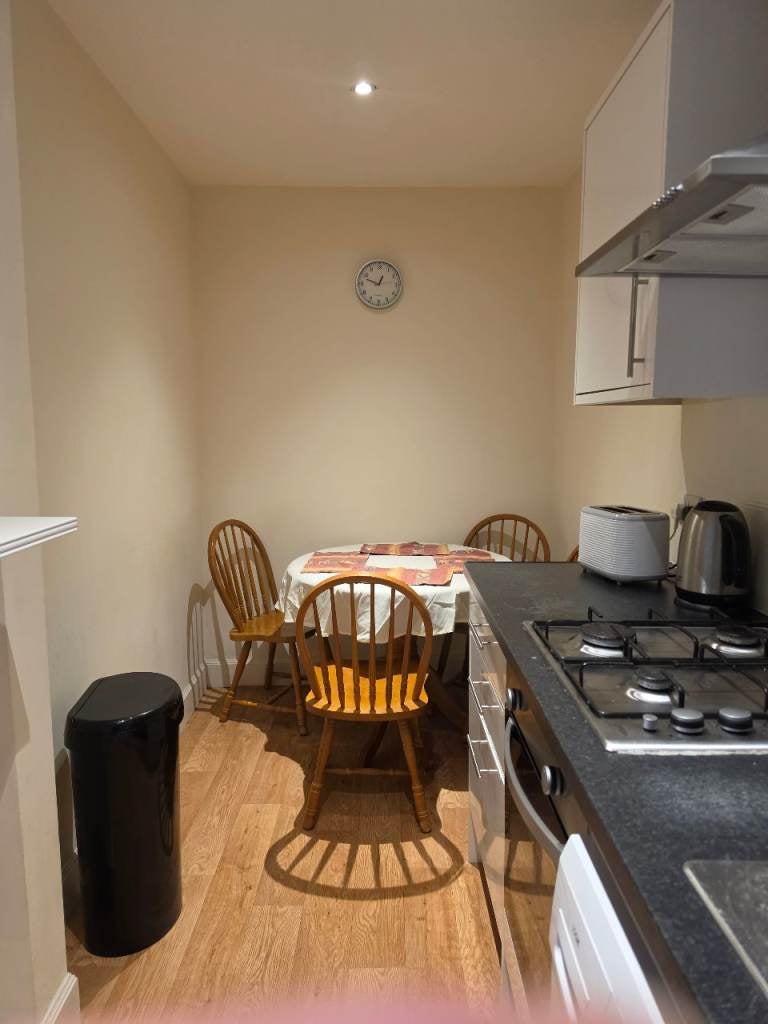 Flat Gorgie Road in City of Edinburgh