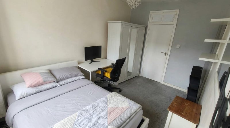 Room Victoria Way in Greater London