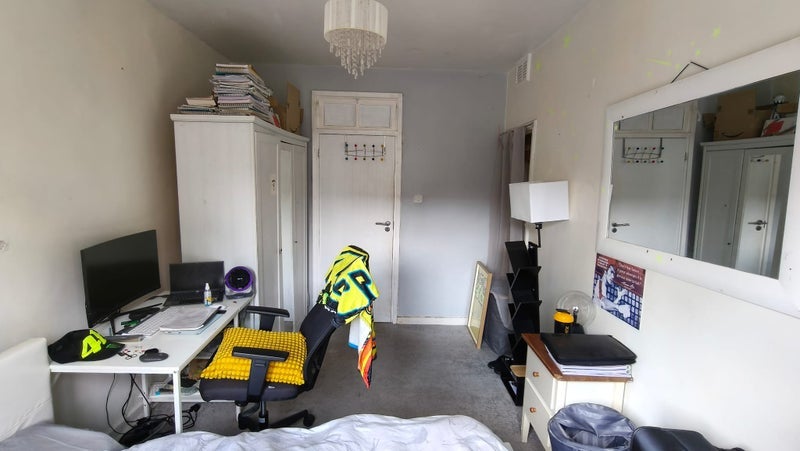 Room Victoria Way in Greater London