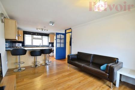 Flat Hazelwood Close in Cambridge