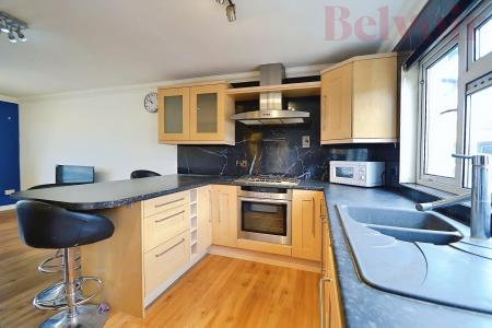 Flat Hazelwood Close in Cambridge