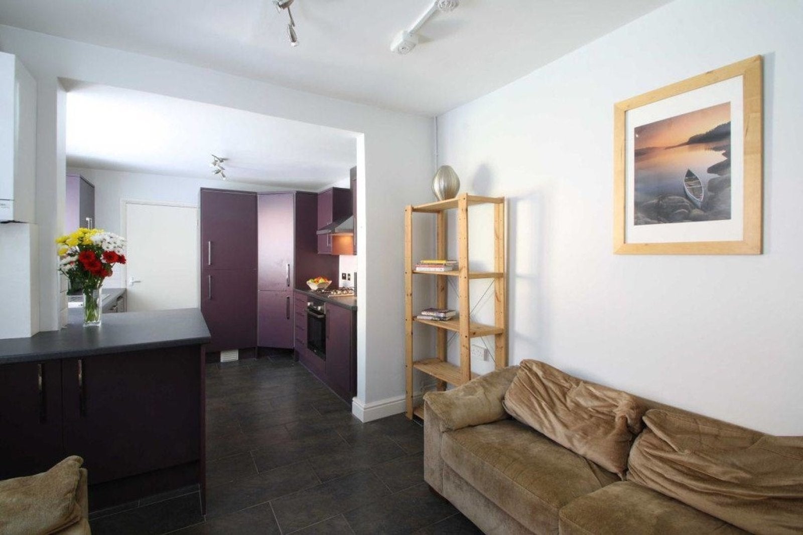 Room Kimbolton Avenue in Nottingham