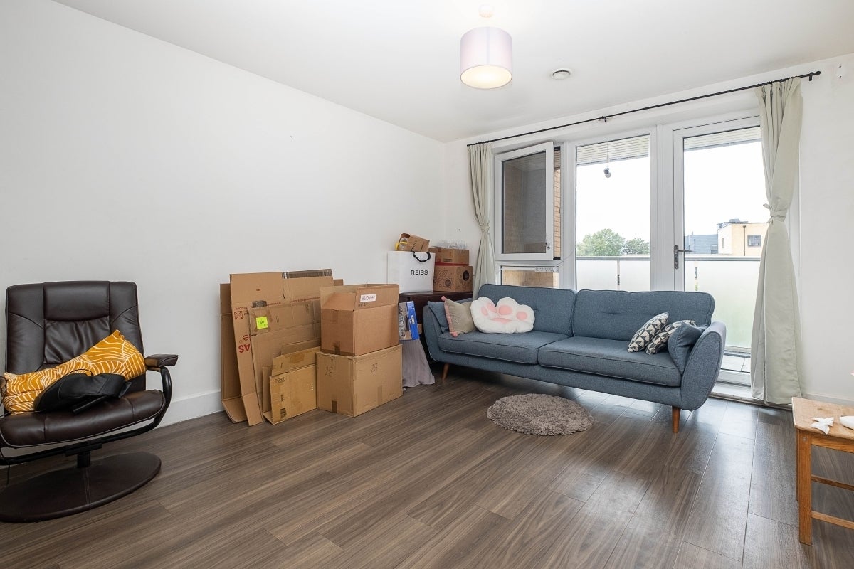 Flat Sidmouth Avenue in Greater London