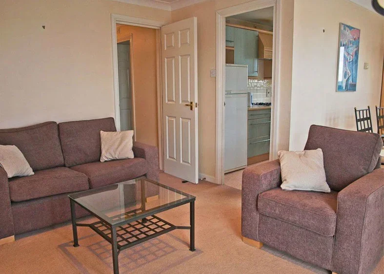 Flat Fairfax Mews in Greater London