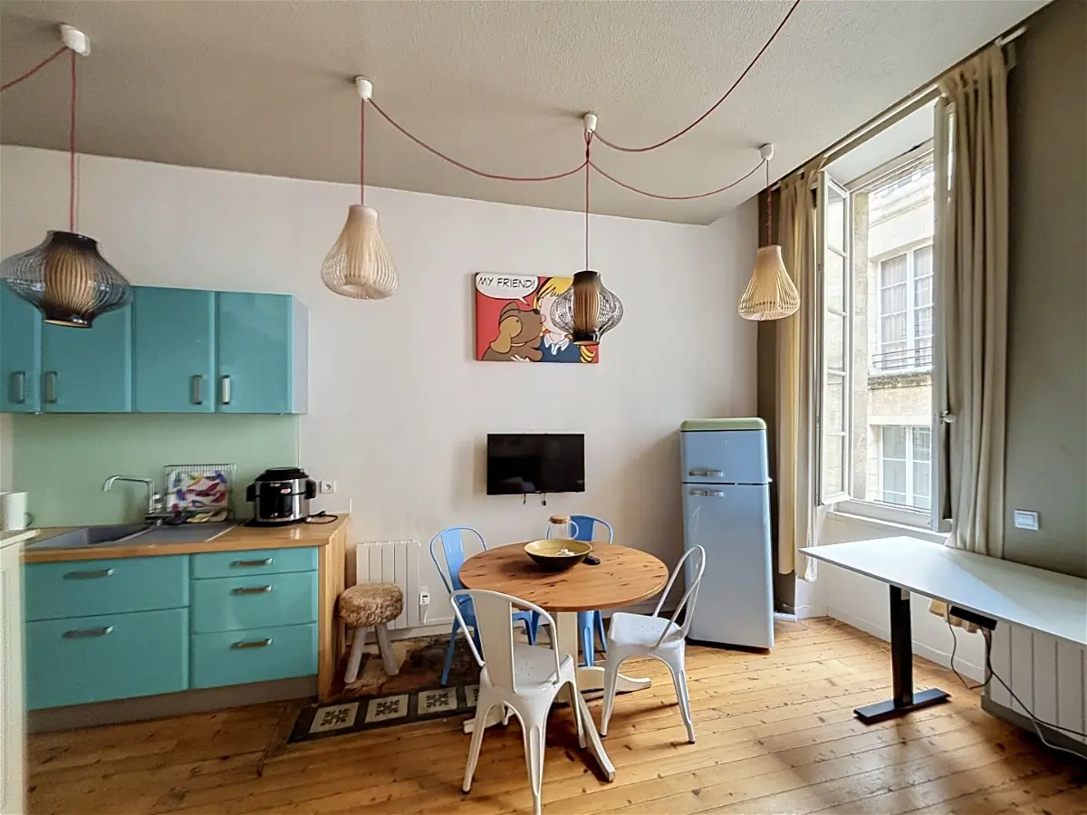 Flat Rue de la Devise in Bordeaux