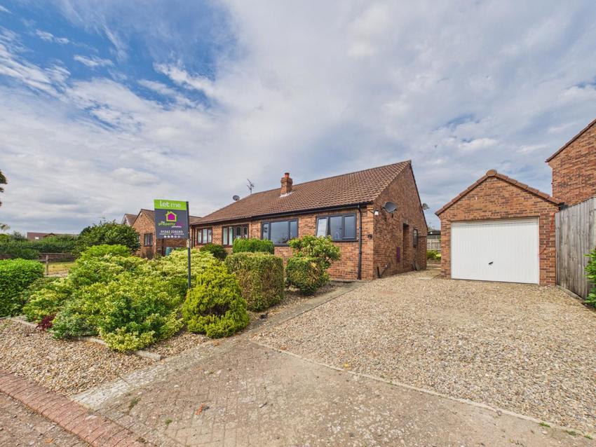House Ringley Meadows in Bempton
