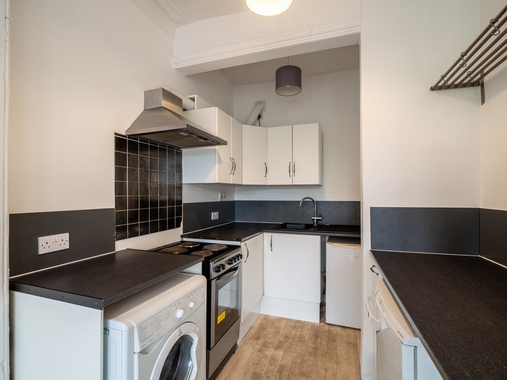 Flat Garmouth Court in Glasgow