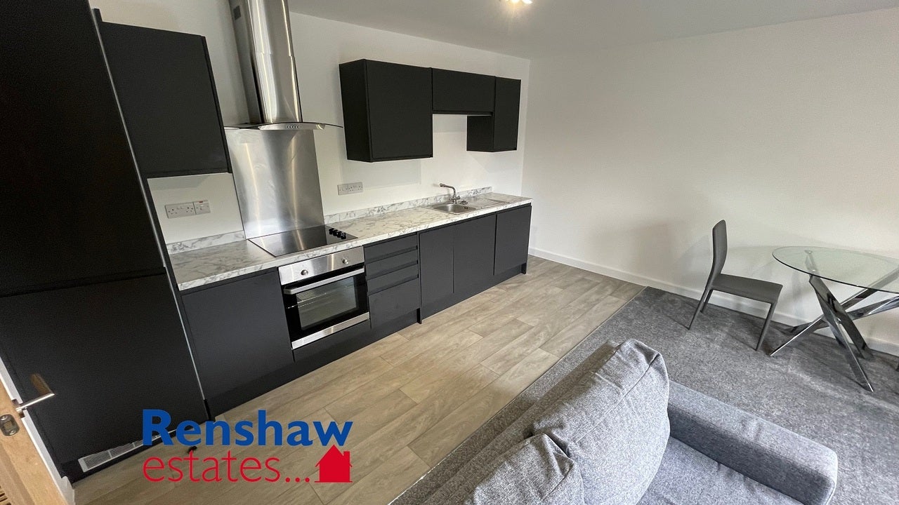 Flat Foxhill Road East in Carlton