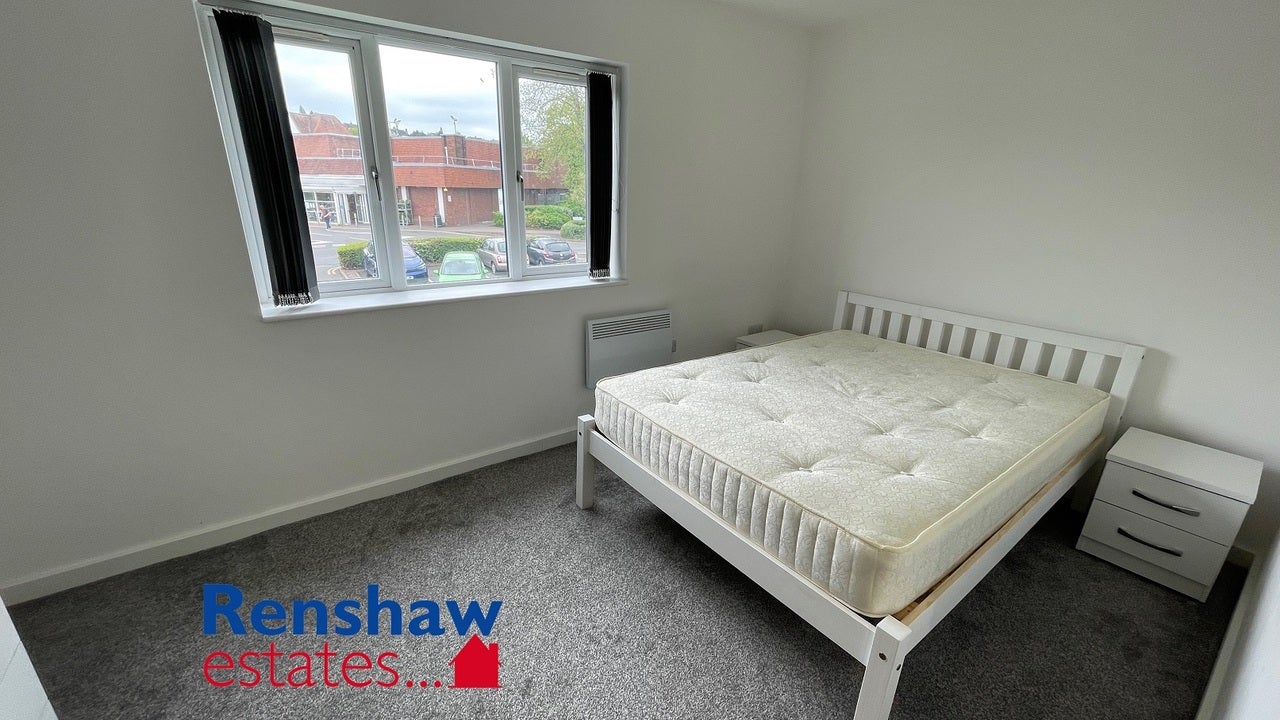 Flat Foxhill Road East in Carlton