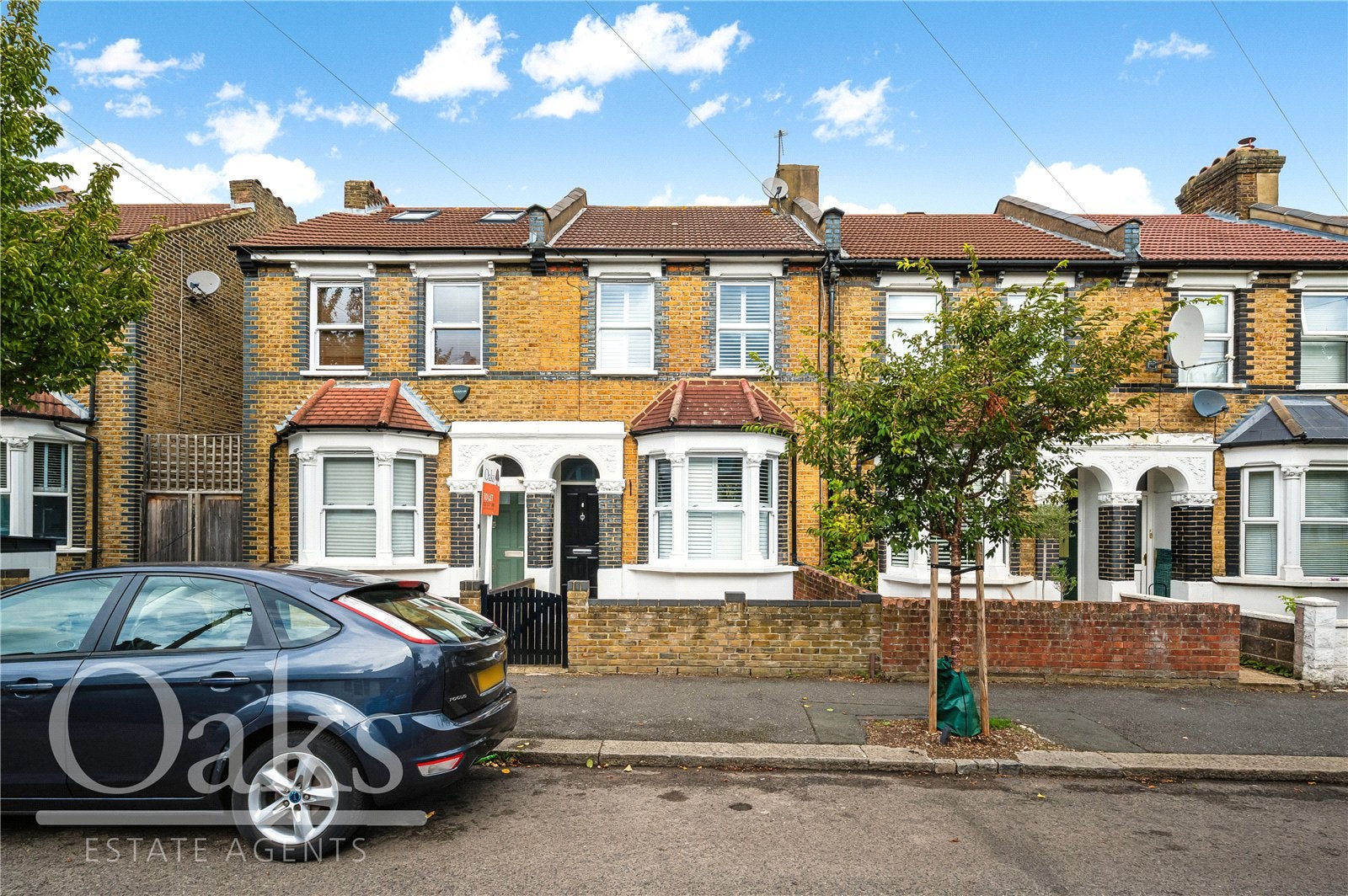 House Dundee Road in Greater London