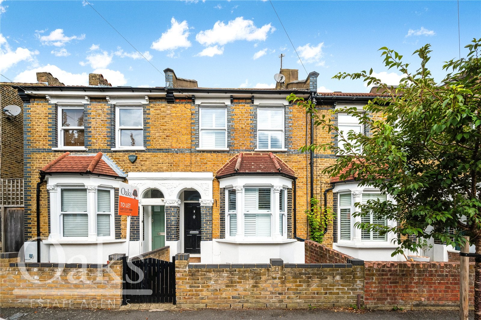 House Dundee Road in Greater London