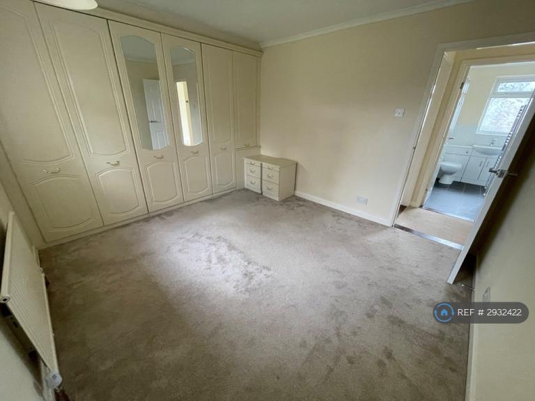 House Aldous Close in Babergh