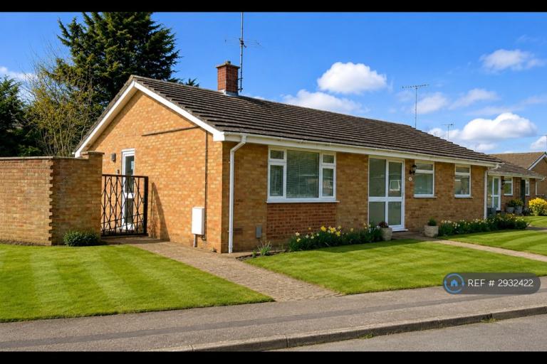 House Aldous Close in Babergh