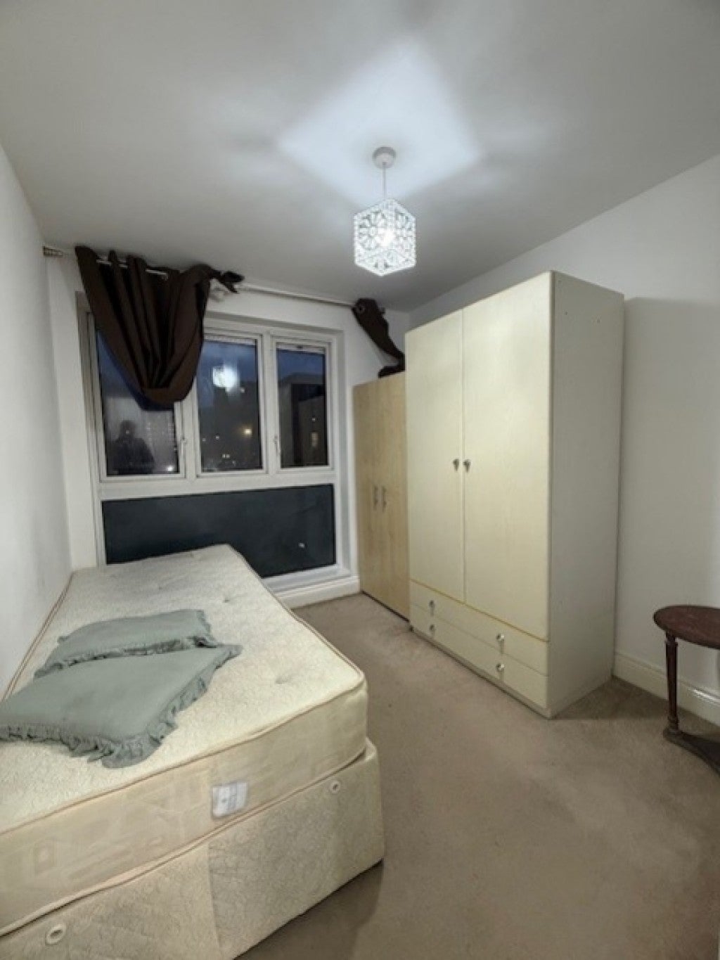 Flat Atherton Place in Greater London