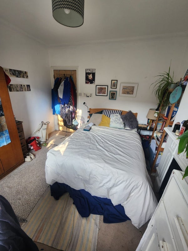 Room Lillie Road in Greater London