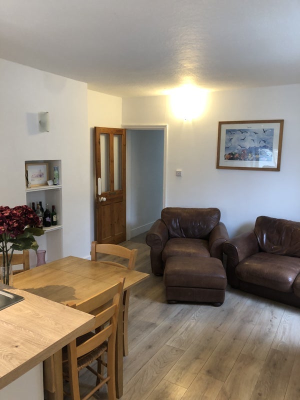 Room Daphne Street in Greater London