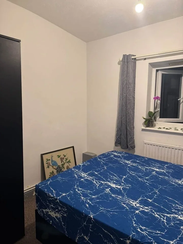Room Denbigh Road in Greater London
