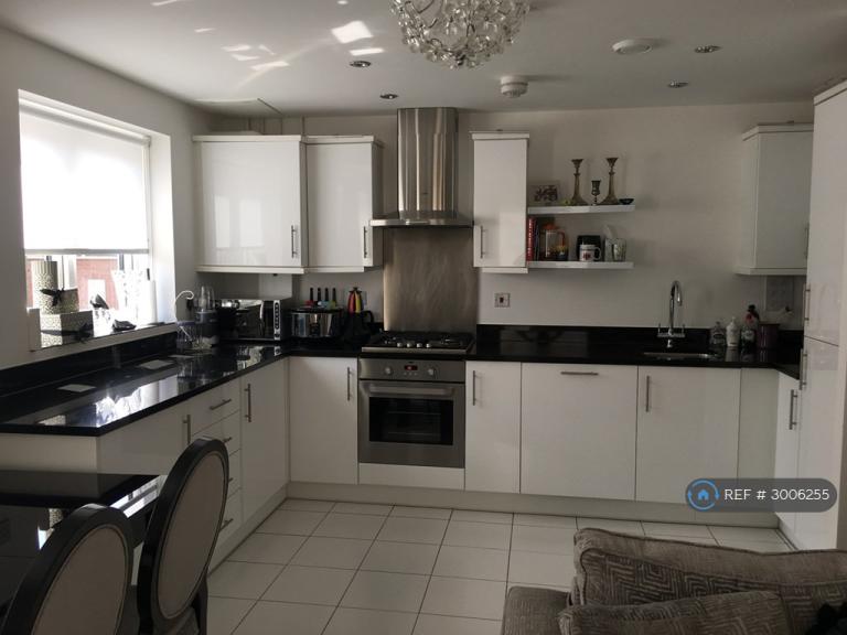 Flat Todd Close in Hertsmere