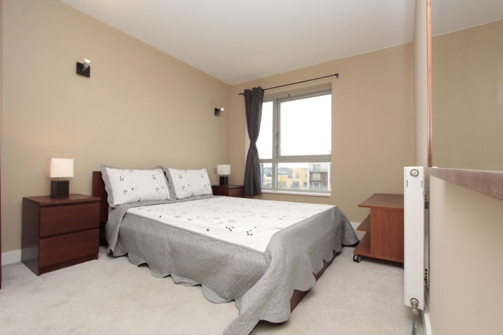 Room Globe Road in Greater London