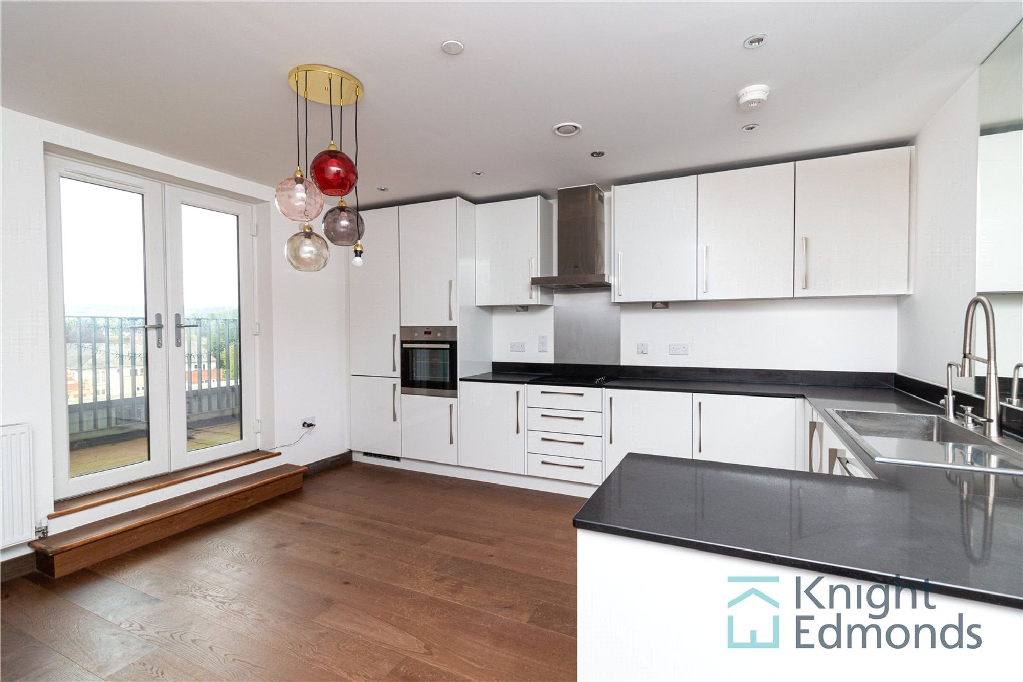 Flat Bambridge Court in Maidstone