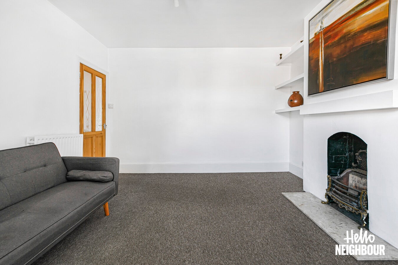 Flat Ellison Road in Greater London