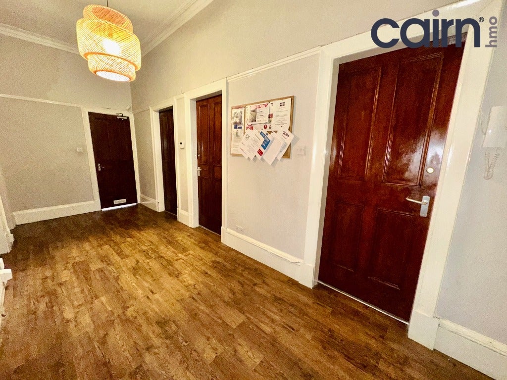 Room Cranworth Street in Glasgow