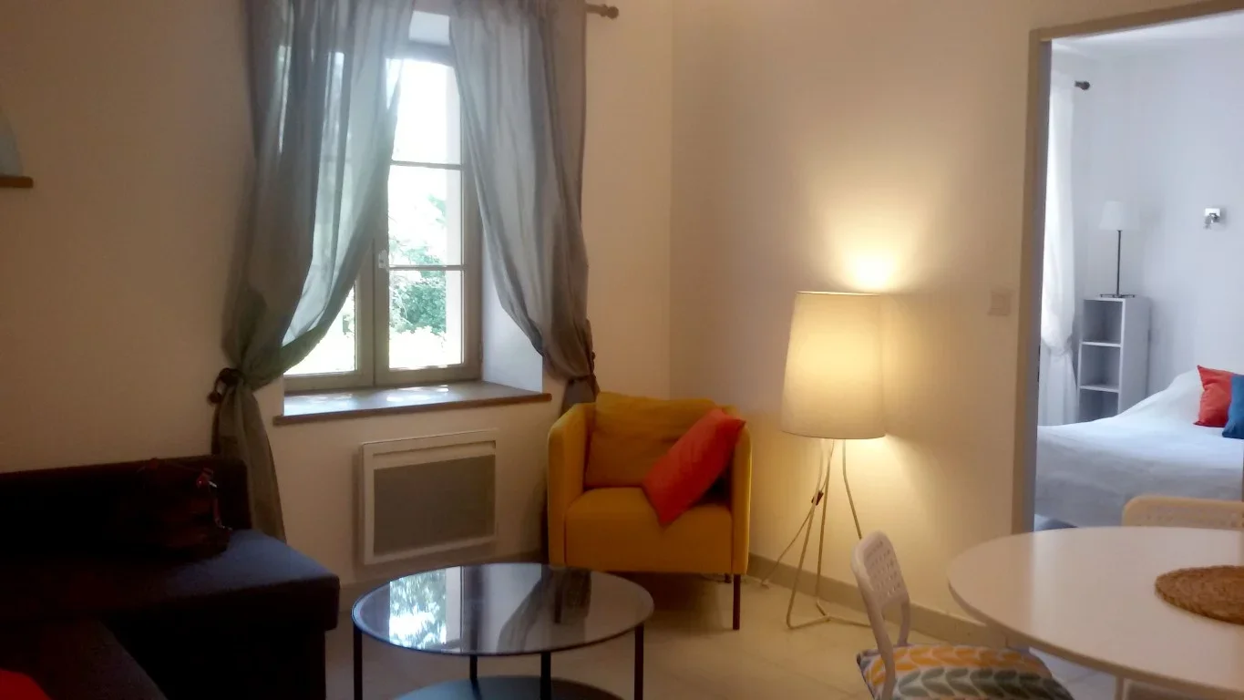 Appartement Rue des Pénitents à Nant